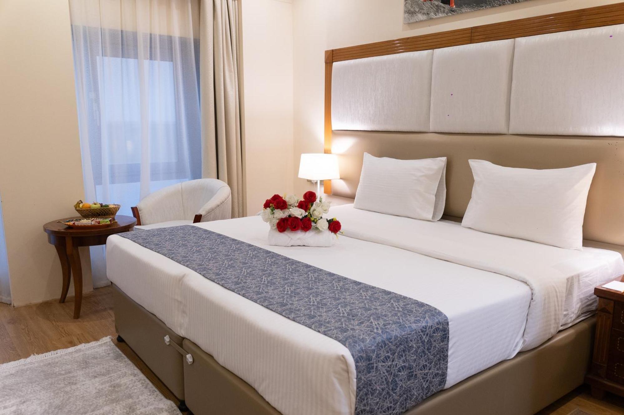 Vendome Plaza Hotel Dubai Dış mekan fotoğraf