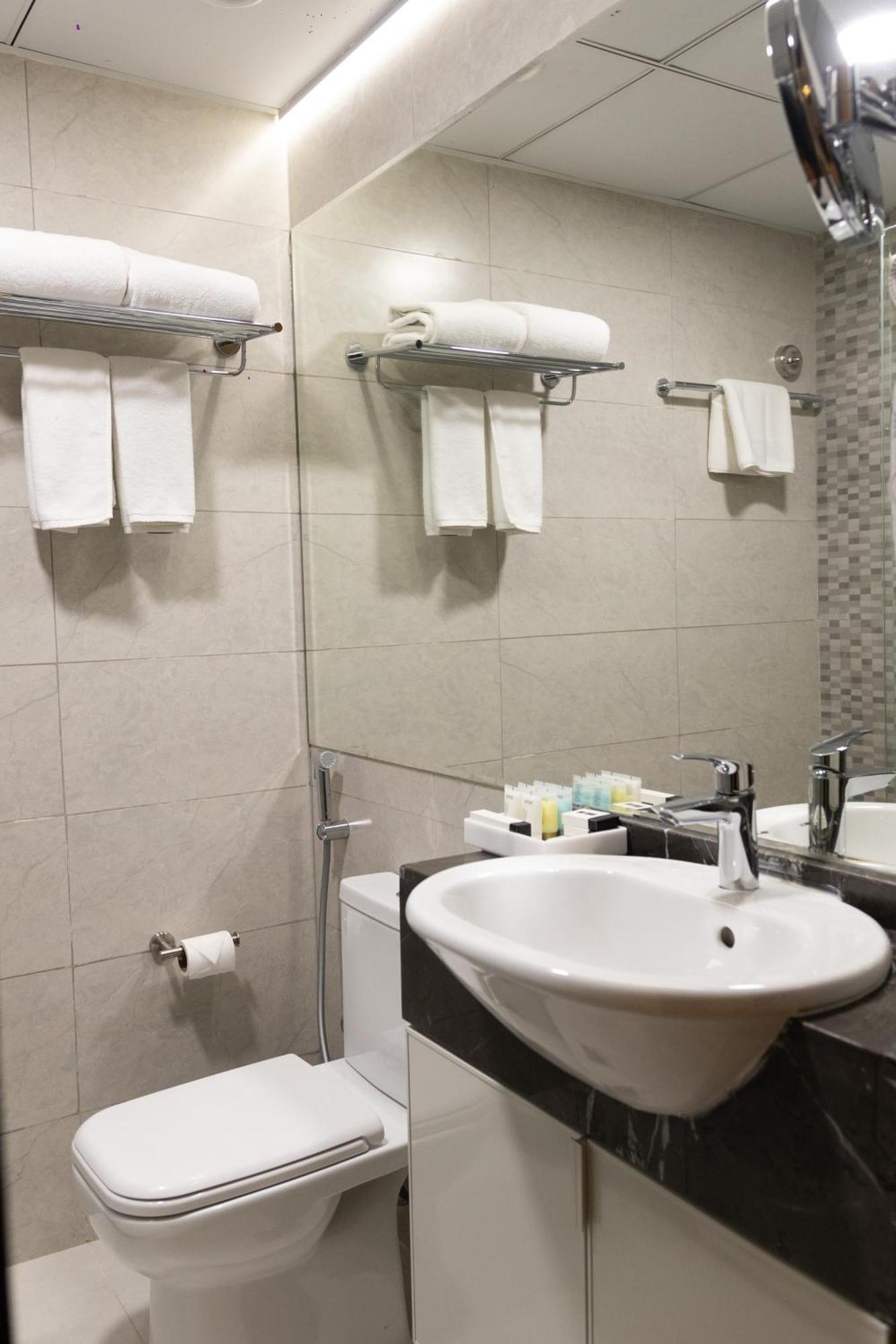 Vendome Plaza Hotel Dubai Dış mekan fotoğraf